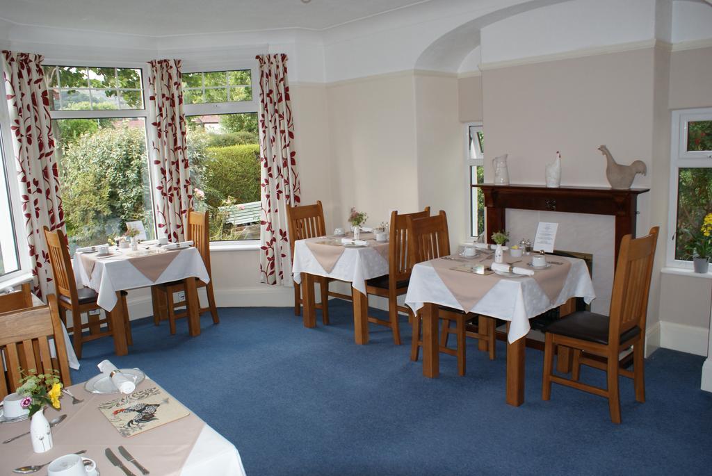 חלנדודנו Cleave Court Guest House מראה חיצוני תמונה