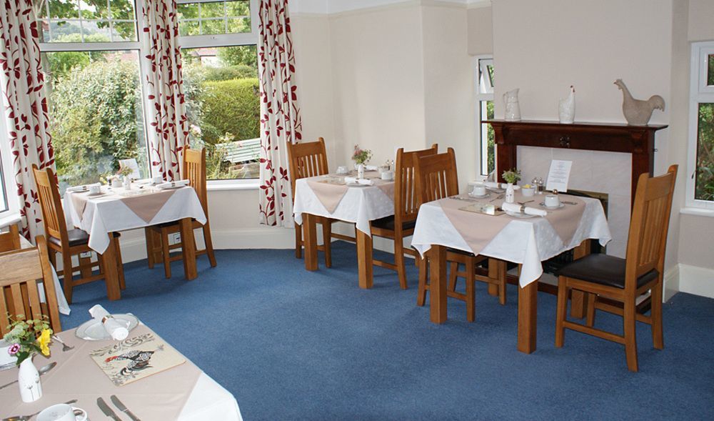 חלנדודנו Cleave Court Guest House מראה חיצוני תמונה