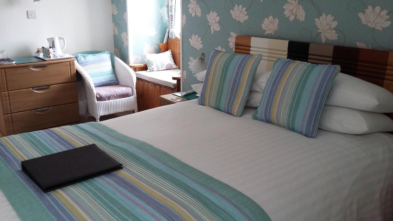 חלנדודנו Cleave Court Guest House מראה חיצוני תמונה